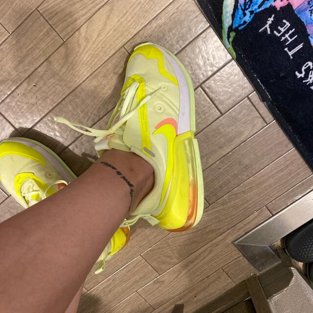 NIKE - NIKE⭐︎蛍光色⭐︎スニーカー⭐︎厚底⭐︎最安値の通販 by