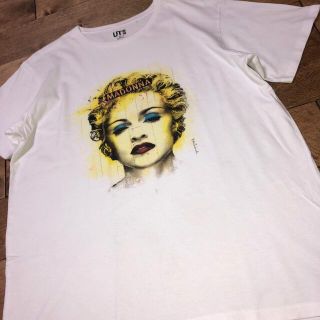マドンナ ユニクロの通販 92点 | フリマアプリ ラクマ マドンナ Tシャツ① コピーライトあり S ピンク Vネック