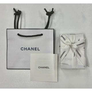 シャネル(CHANEL)のCHANEL ハンドクリーム ラクレームマン　新品未使用　包装＆紙袋付き(ハンドクリーム)