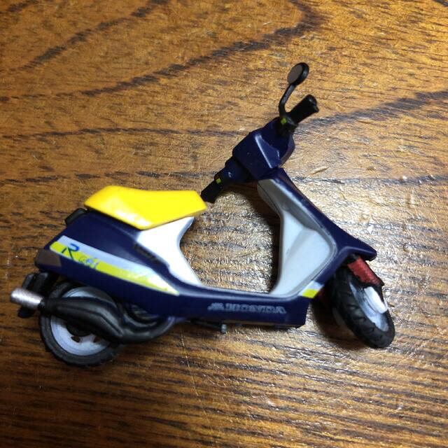 原チャリ伝説　1/32 Honda DJ・1R ローザンヌブルー エンタメ/ホビーのおもちゃ/ぬいぐるみ(模型/プラモデル)の商品写真