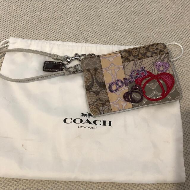 COACH(コーチ)のcoach ポーチ レディースのファッション小物(ポーチ)の商品写真