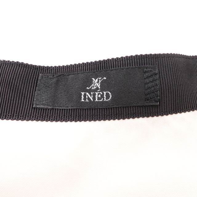 INED(イネド)のINED イネド　スカート　レディース　オフホワイト レディースのスカート(ミニスカート)の商品写真