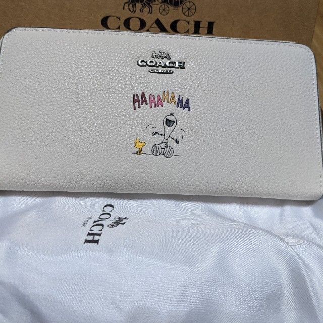 COACH 長財布　スヌーピーコラボ　笑