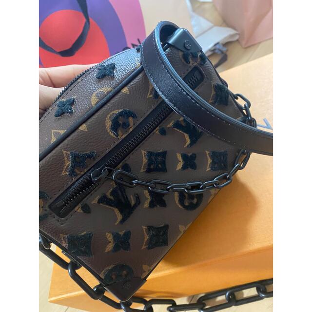 LOUIS VUITTON(ルイヴィトン)のヴィトン　ソフトミニトランク メンズのバッグ(ショルダーバッグ)の商品写真