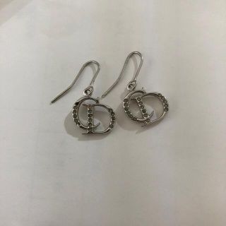 ディオール(Dior)のディオール　ピアス　Dior(ピアス(両耳用))