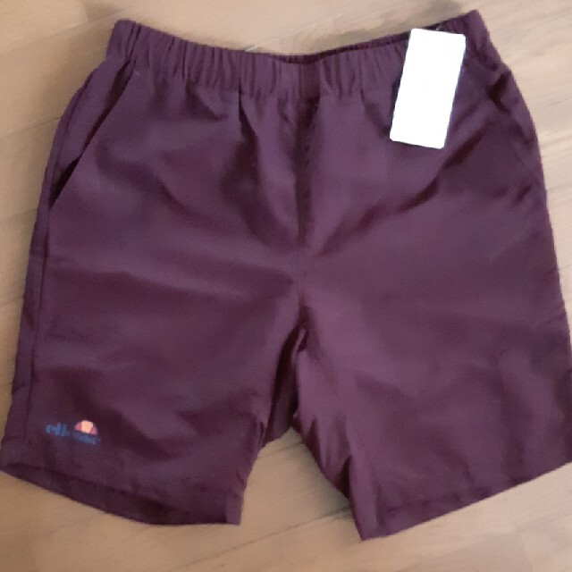 ellesse(エレッセ)の新品未使用　エレッセ　ハーフパンツM レディースのパンツ(ハーフパンツ)の商品写真