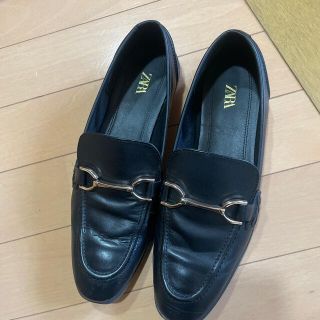 ザラ(ZARA)のZARA ソフトレザーフラットローファー　(ローファー/革靴)