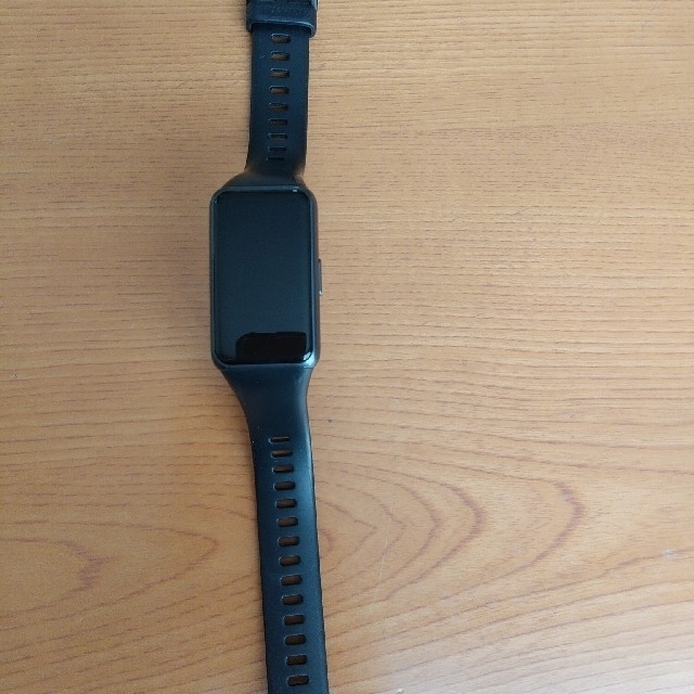 HUAWEI(ファーウェイ)のhuawei band 6 メンズの時計(腕時計(デジタル))の商品写真