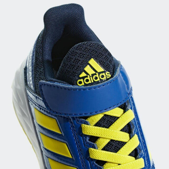 adidas(アディダス)の【新品】アディダス　Adidas ファイト　キッズ　スニーカー　シューズ　運動靴 キッズ/ベビー/マタニティのキッズ靴/シューズ(15cm~)(スニーカー)の商品写真