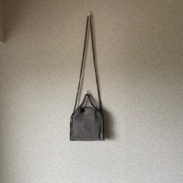 Stella McCartney(ステラマッカートニー)のステラマッカートニー　タイニー　チェーン　ショルダー　ライトグレー レディースのバッグ(ショルダーバッグ)の商品写真