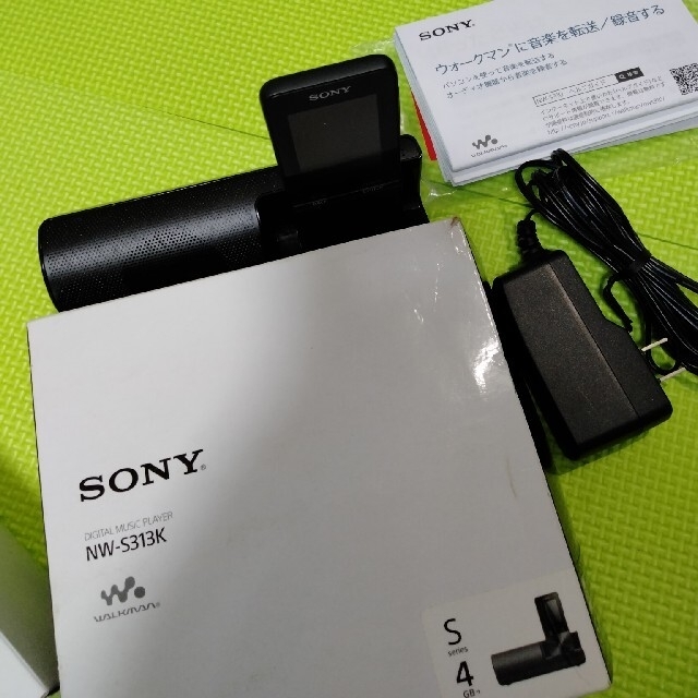 SONY  ウォークマン Sシリーズ NW-S313K(B) スマホ/家電/カメラのオーディオ機器(ポータブルプレーヤー)の商品写真