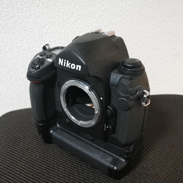 Nikon F6 　おまけ　トキナーのマクロ