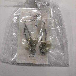 【新品半額】ピアス　パール　(ピアス)