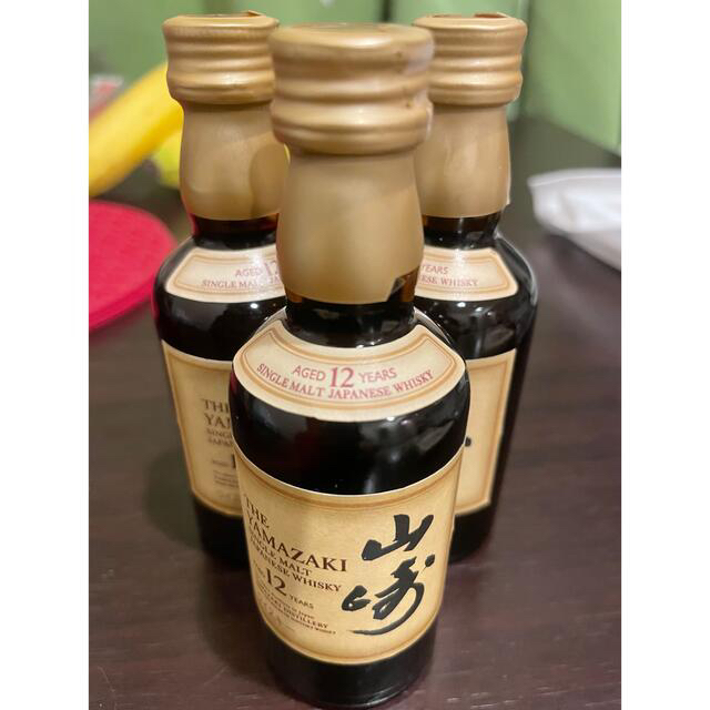 正規品の山崎12年ミニチュア50ml 3本です。