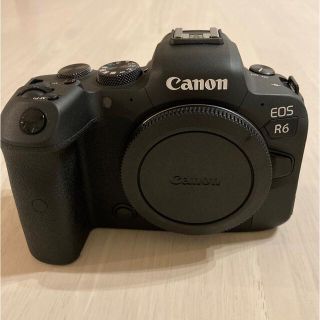 キヤノン(Canon)の美品 EOS R6  (ミラーレス一眼)