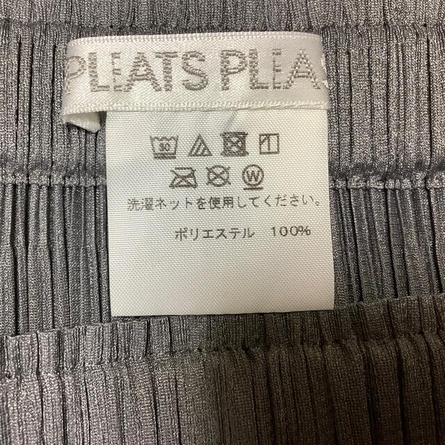 PLEATS PLEASE ISSEY MIYAKE(プリーツプリーズイッセイミヤケ)のプリーツプリーズ　未使用　スカート　Basics  即完売 レディースのスカート(ロングスカート)の商品写真