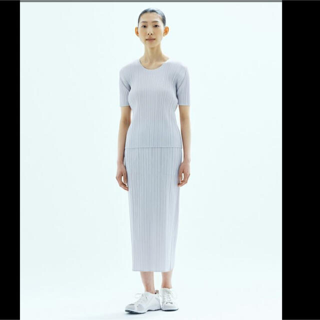 PLEATS PLEASE ISSEY MIYAKE(プリーツプリーズイッセイミヤケ)のプリーツプリーズ　未使用　スカート　Basics  即完売 レディースのスカート(ロングスカート)の商品写真