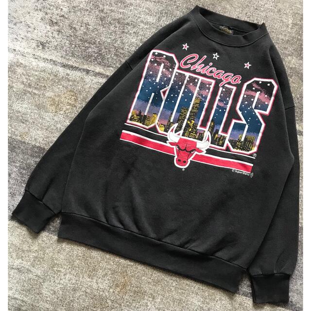 最高の摩天楼デザイン US製 90's Changes BULLS スウェット メンズのトップス(スウェット)の商品写真