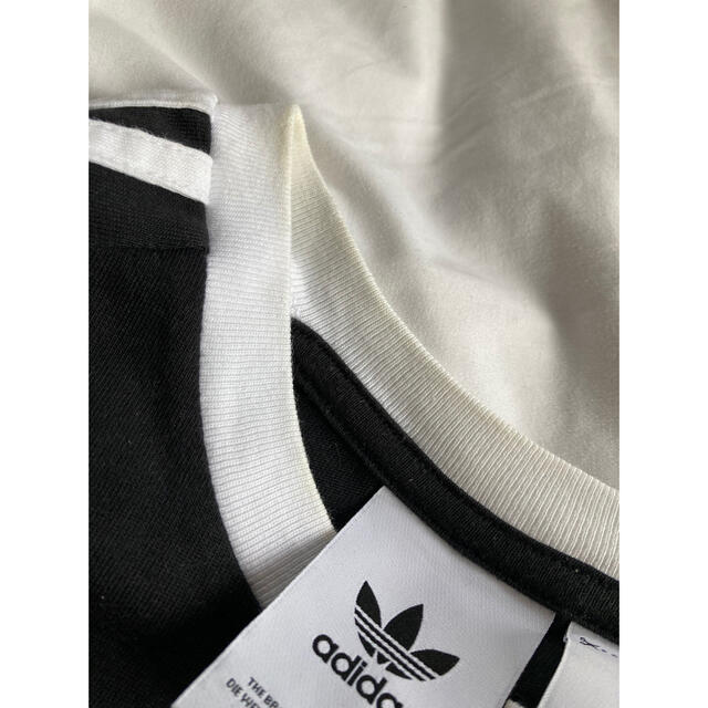 adidas(アディダス)のアディカラークラシック3ストライプ半袖tシャツ レディースのトップス(Tシャツ(半袖/袖なし))の商品写真