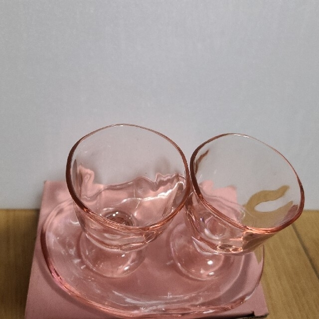 ⭐てびねり グラス&トレイセット ピンク インテリア/住まい/日用品のキッチン/食器(グラス/カップ)の商品写真