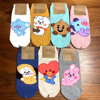 ビーティーイシビル(BT21)のま様専用　BTS BT21 くつ下　7足(ミュージシャン)