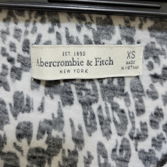 Abercrombie&Fitch(アバクロンビーアンドフィッチ)のアバクロ カットソー レディースのトップス(カットソー(半袖/袖なし))の商品写真