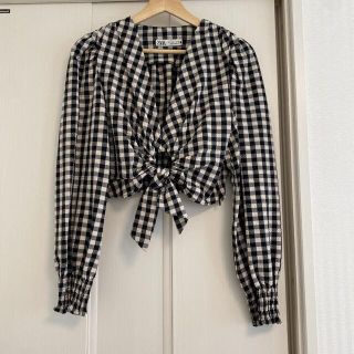 ザラ(ZARA)のZARA ギンガムチェック モノトーン パフギャザー(シャツ/ブラウス(長袖/七分))