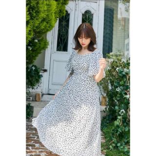 ハーリップトゥ(Her lip to)のHer lip to  Heart Petal Midi Dress 新品未使用(ロングワンピース/マキシワンピース)