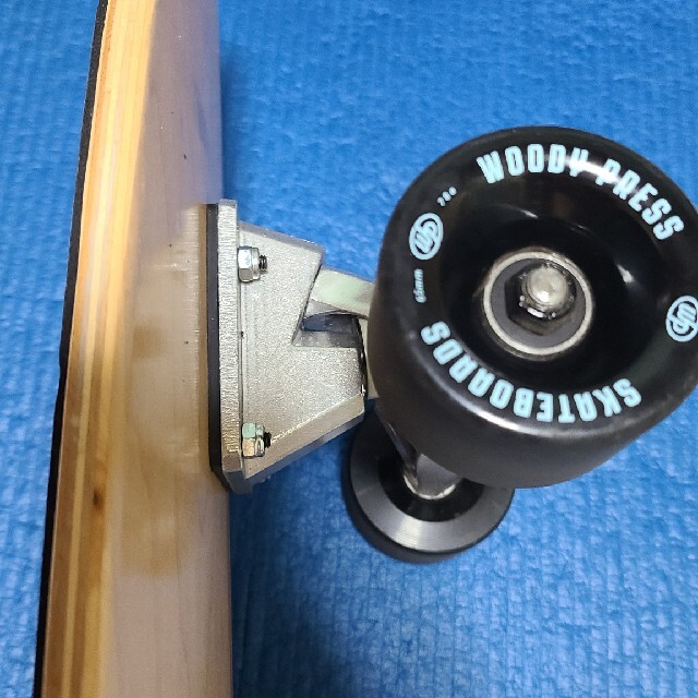 ウッディプレス　スケートボード　サーフスケートボード　32インチ スポーツ/アウトドアのスポーツ/アウトドア その他(スケートボード)の商品写真