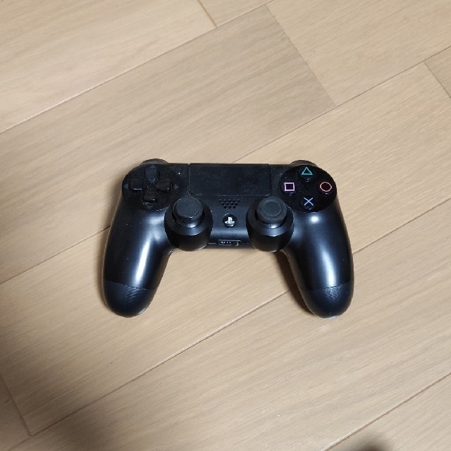 PlayStation4(プレイステーション4)のPS4 本体  cuh-1000a 中古 SSD60G換装済 HDD500G付 エンタメ/ホビーのゲームソフト/ゲーム機本体(家庭用ゲーム機本体)の商品写真