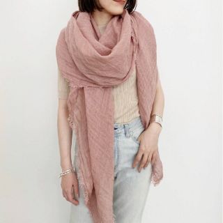 アパルトモンドゥーズィエムクラス(L'Appartement DEUXIEME CLASSE)のL'Appartement　メゾンドバカンス　Linen Stole　ピンク(ストール/パシュミナ)