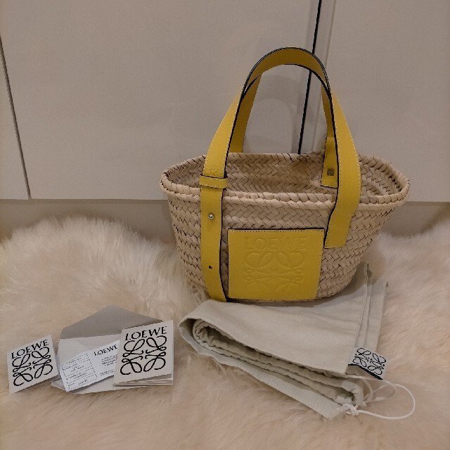 LOEWE(ロエベ)の美品♡⃛ LOEWE ロエベ  カゴバック レディースのバッグ(かごバッグ/ストローバッグ)の商品写真