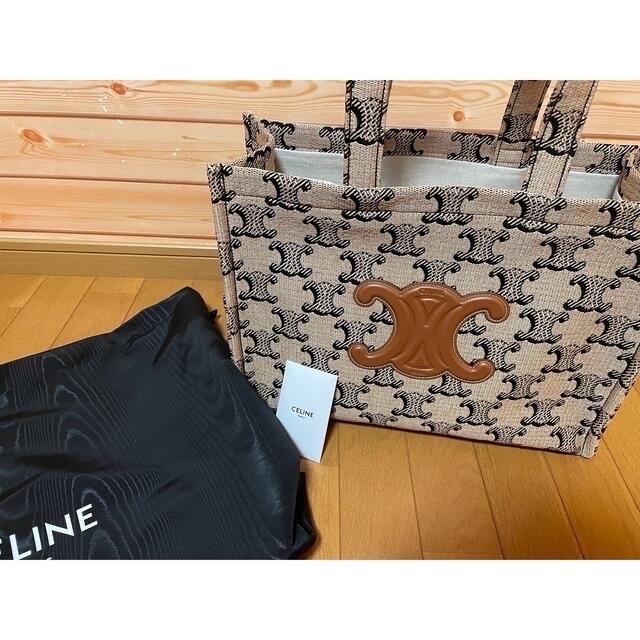 celine(セリーヌ)のセリーヌラージカバタイストートバック レディースのバッグ(トートバッグ)の商品写真