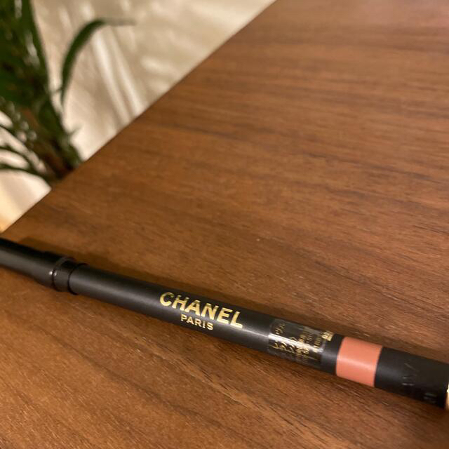 CHANEL(シャネル)のCHANEL ル クレイヨン  レーヴル 34 ナチュラル リップペンシル コスメ/美容のベースメイク/化粧品(リップライナー)の商品写真