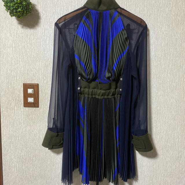 sacai(サカイ)のsacai¨変形プリーツブラウス レディースのトップス(シャツ/ブラウス(長袖/七分))の商品写真