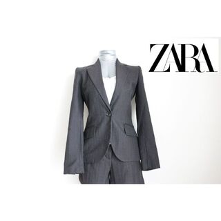 ザラ(ZARA)の送料無料【ZARA】パンツスーツ　XSサイズ　黒ストライプ(ジャケットのみ)(スーツ)