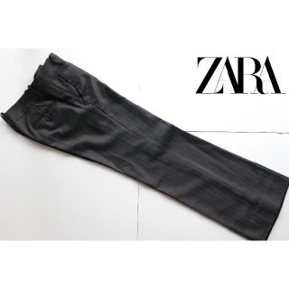 ザラ(ZARA)の送料無料【ZARA】パンツスーツ　34サイズ　黒ストライプ(パンツのみ)(スーツ)