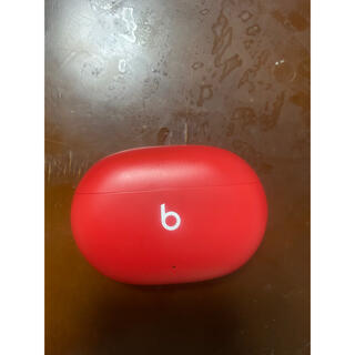 アップル(Apple)のbeats studio buds 充電ケース　赤　ピンク(モバイルケース/カバー)