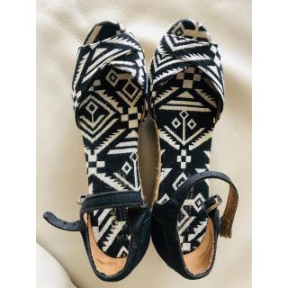 トムズ(TOMS)のTOMS サンダル　モノトーン　白黒色(サンダル)