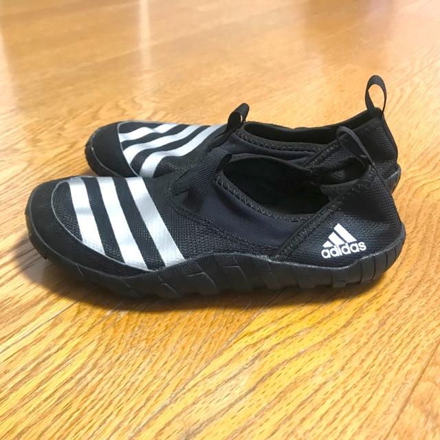 adidas(アディダス)の【専用】adidas ウォーターシューズ　19cm 海、川、水遊び キッズ/ベビー/マタニティのキッズ靴/シューズ(15cm~)(アウトドアシューズ)の商品写真