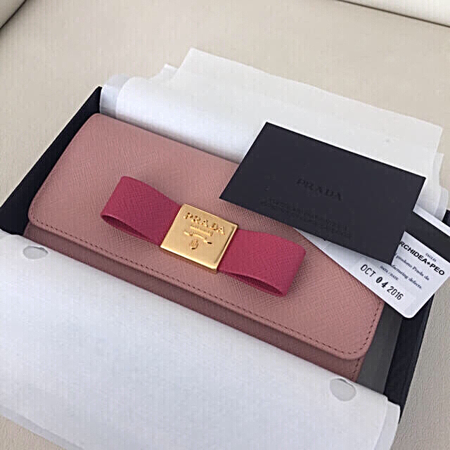 PRADA(プラダ)のプラダ新品♡日本完売限定 サファイアノ長財布 レディースのファッション小物(財布)の商品写真