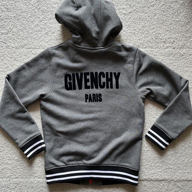 GIVENCHY(ジバンシィ)のジバンシー　キッズ　パーカー キッズ/ベビー/マタニティのキッズ服男の子用(90cm~)(ジャケット/上着)の商品写真