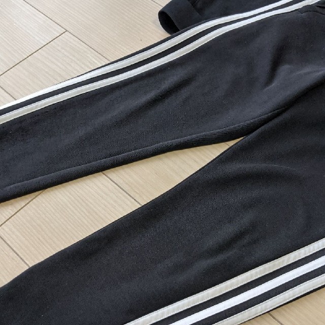 adidas(アディダス)のadidasジャージ140 キッズ/ベビー/マタニティのキッズ服男の子用(90cm~)(その他)の商品写真