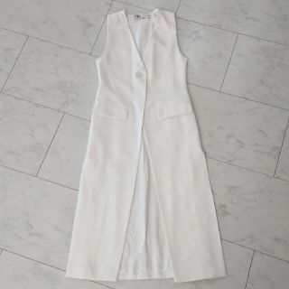 ZARA(ベスト/ジレ ・ ホワイト/白色系)のフリマアイテム一覧 ZARA(ベスト/ジレ ・ ホワイト/白色系)のフリマアイテム一覧