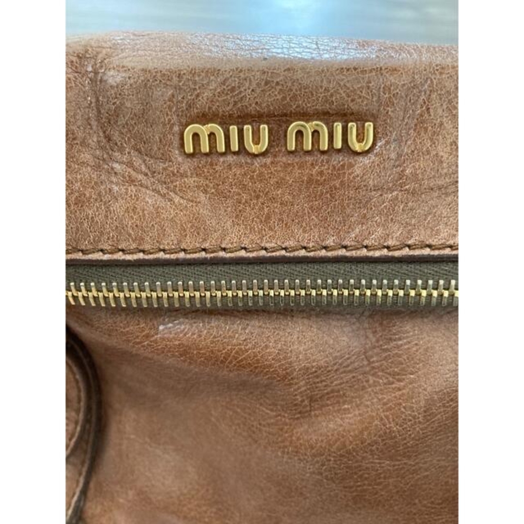 miumiu(ミュウミュウ)のミュウミュウ　MIUMIU  2way   ハンドバッグ レディースのバッグ(ハンドバッグ)の商品写真