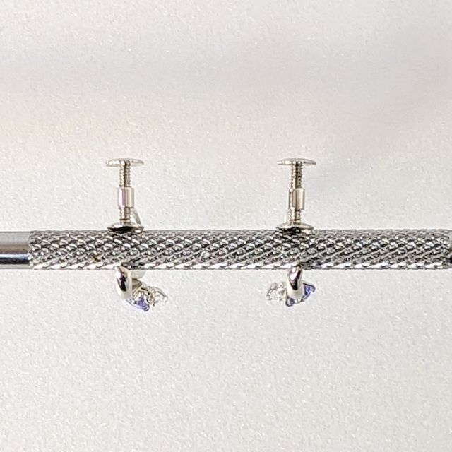 タンザナイト イヤリング K14WG ニッケルフリー 美品