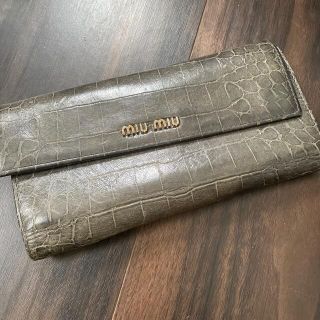 ミュウミュウ(miumiu)のmiumiu 財布(財布)