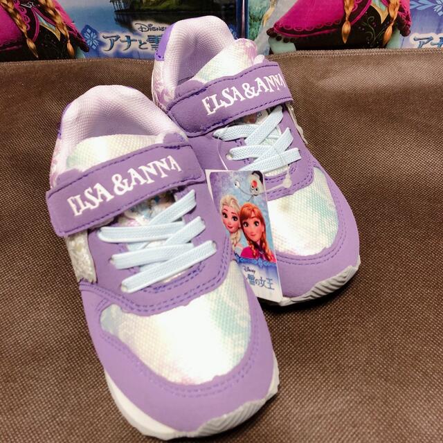 SALE/67%OFF】 本日限定 お値下げ中 ニューバランス アナと雪