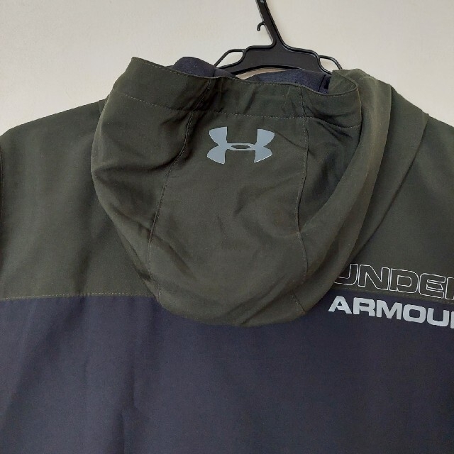 UNDER ARMOUR(アンダーアーマー)のアンダーアーマー　ジャケット レディースのジャケット/アウター(ナイロンジャケット)の商品写真