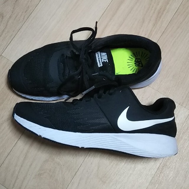 NIKE(ナイキ)のナイキ アディダス スニーカー 23.5㎝ 2足セット キッズ/ベビー/マタニティのキッズ靴/シューズ(15cm~)(スニーカー)の商品写真